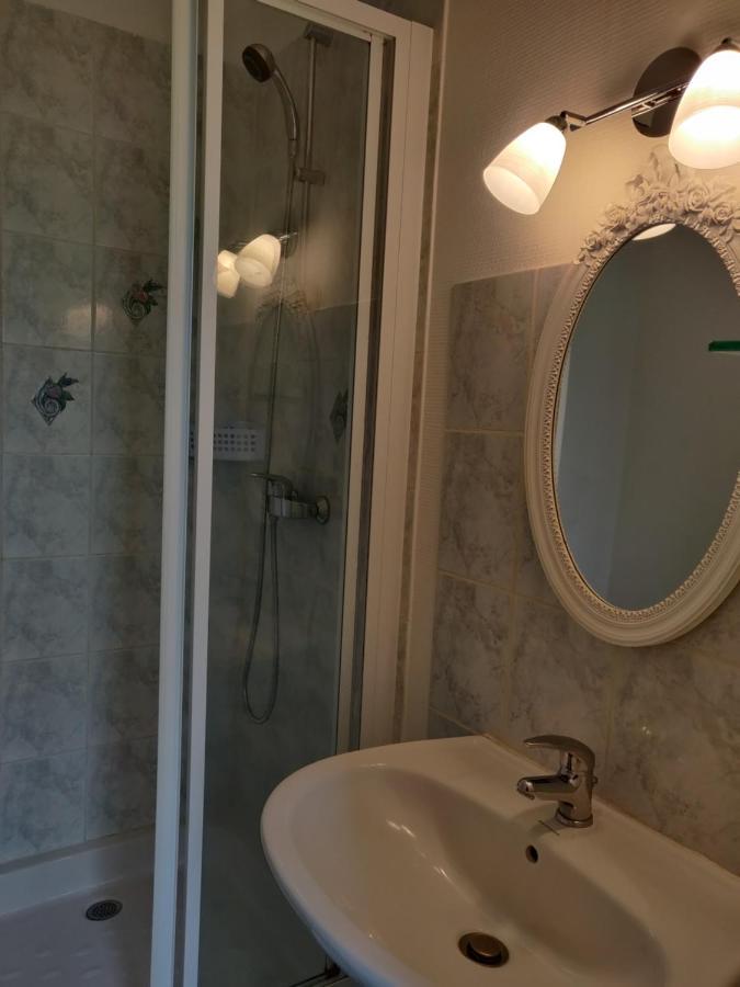 Les Fleurs Du Mont Bed & Breakfast Caux Eksteriør bilde