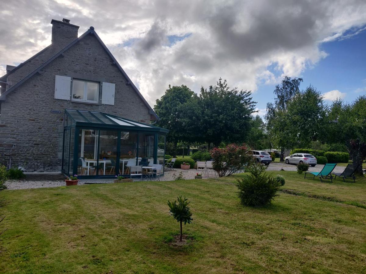 Les Fleurs Du Mont Bed & Breakfast Caux Eksteriør bilde